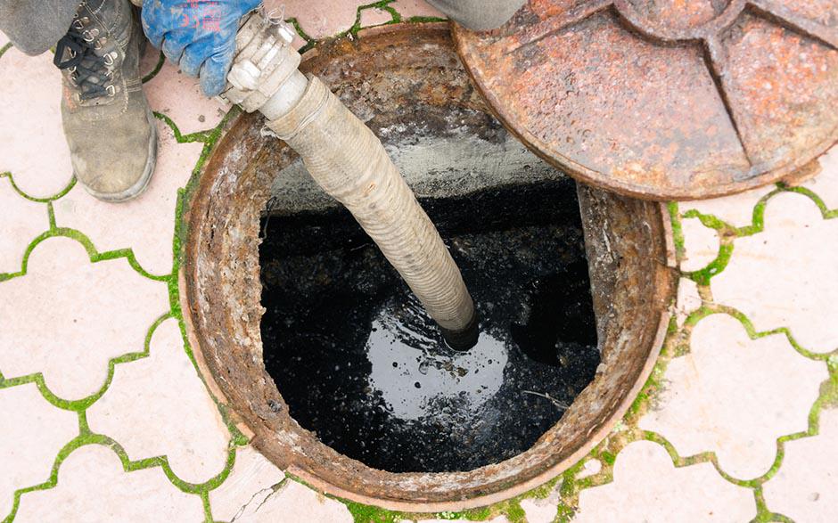 comment déboucher canalisation Montry